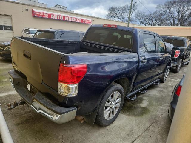 Photo 3 VIN: 5TFEY5F10DX144303 - TOYOTA TUNDRA CRE 