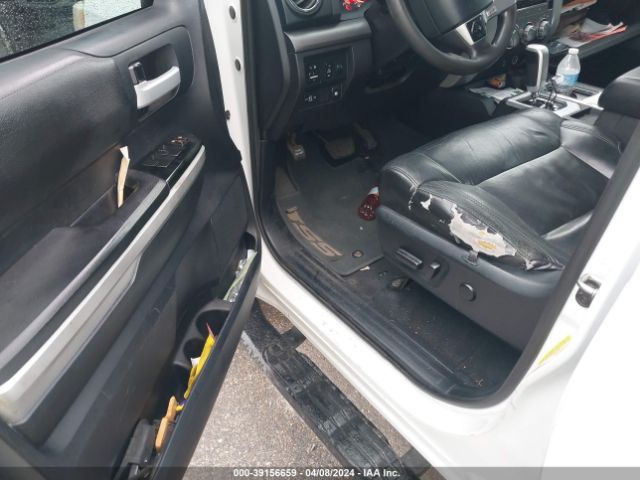 Photo 8 VIN: 5TFEY5F10EX169333 - TOYOTA TUNDRA 