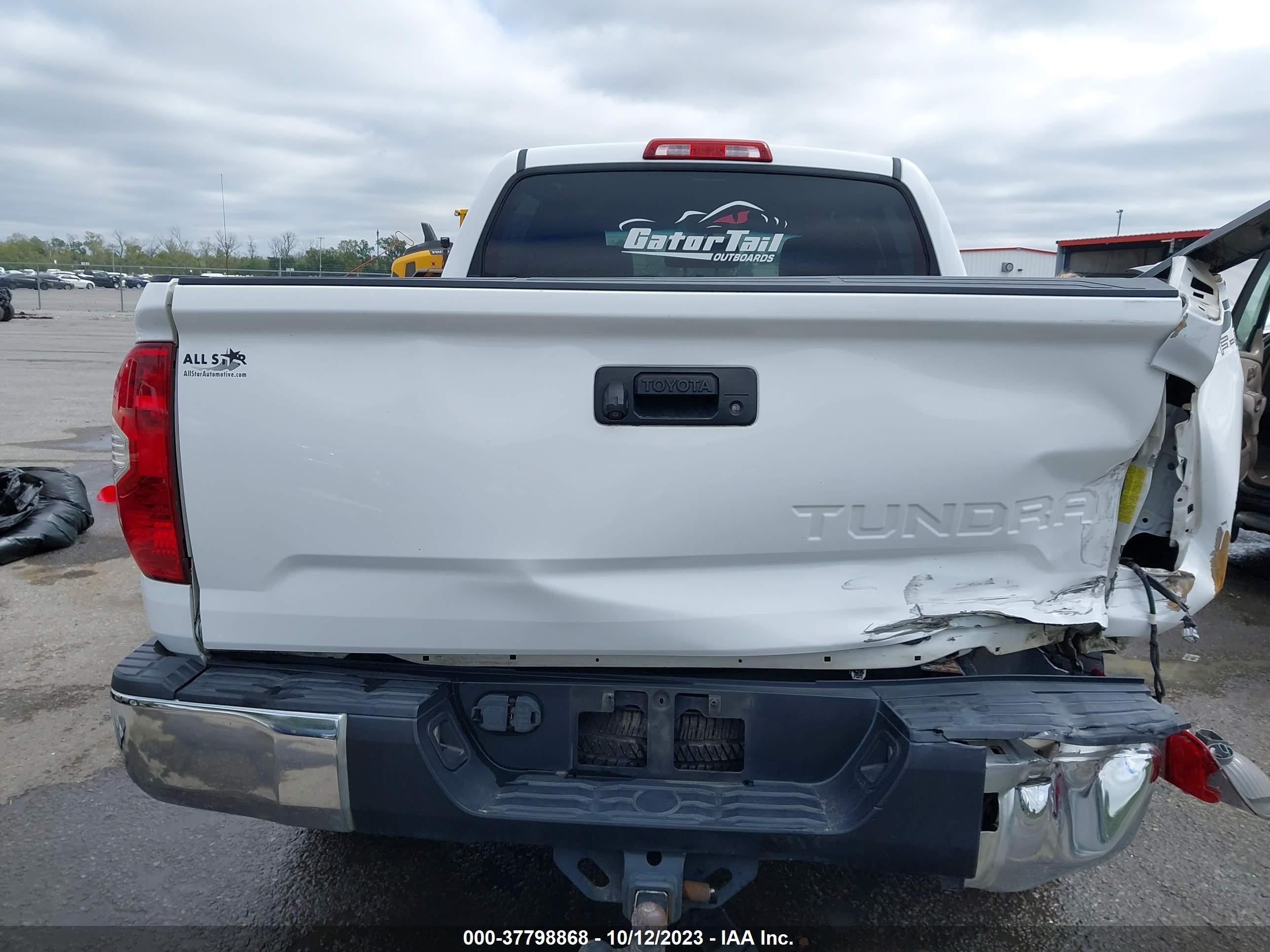 Photo 15 VIN: 5TFEY5F10FX179569 - TOYOTA TUNDRA 