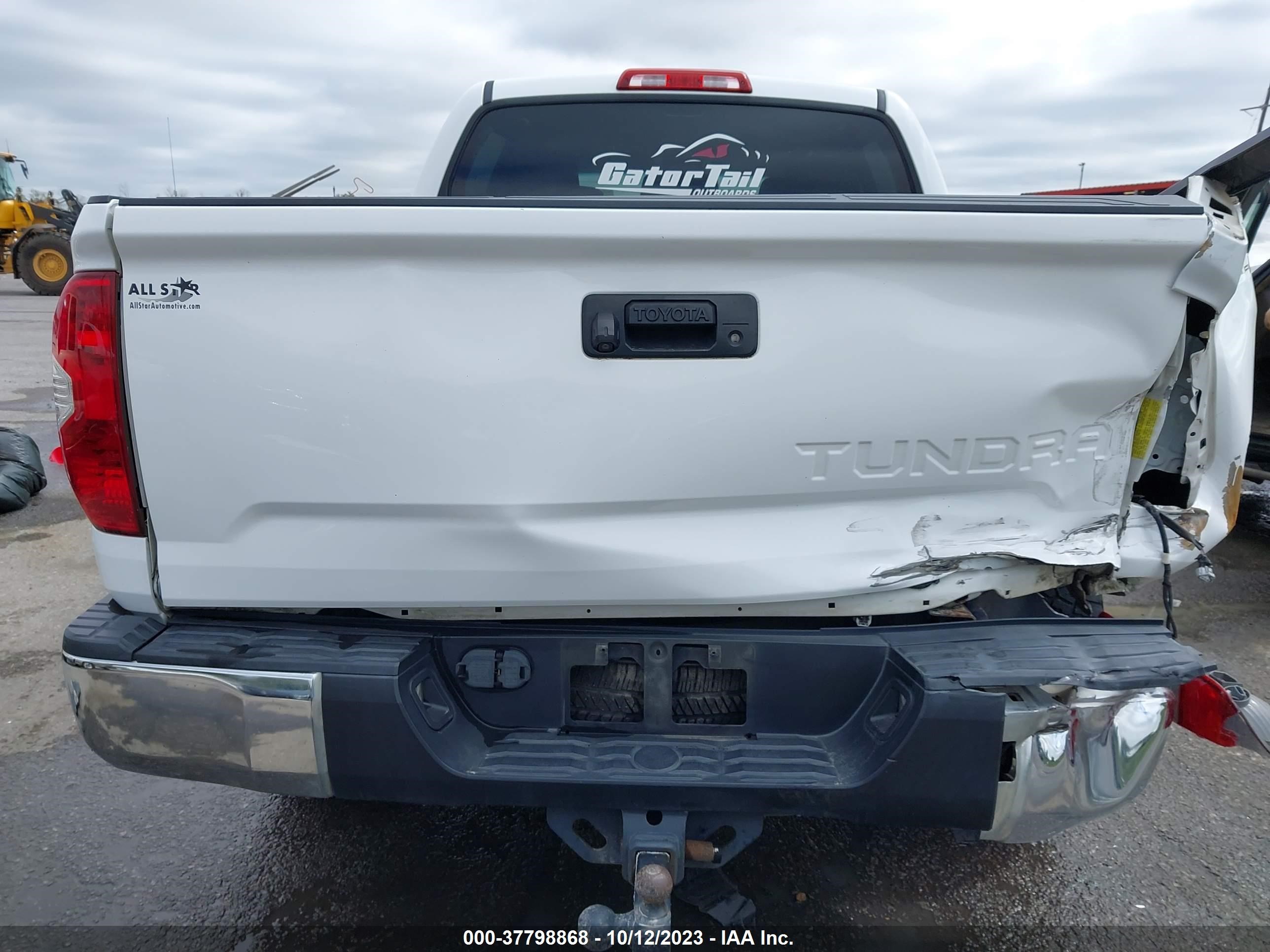 Photo 7 VIN: 5TFEY5F10FX179569 - TOYOTA TUNDRA 