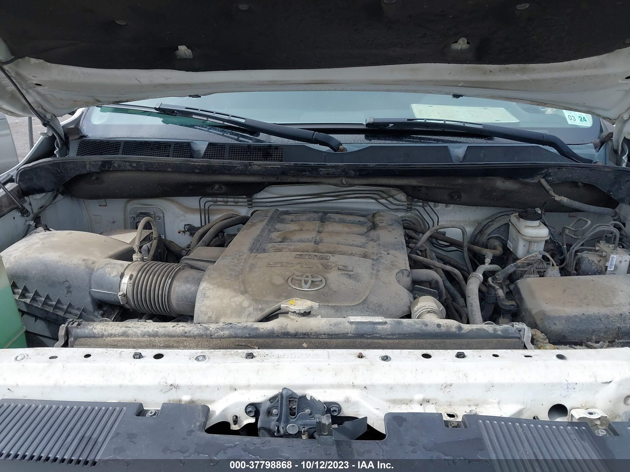 Photo 9 VIN: 5TFEY5F10FX179569 - TOYOTA TUNDRA 