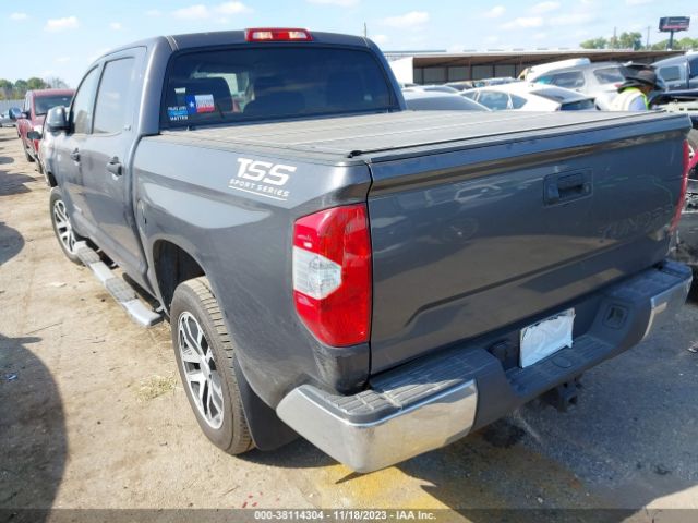 Photo 2 VIN: 5TFEY5F10JX231632 - TOYOTA TUNDRA 