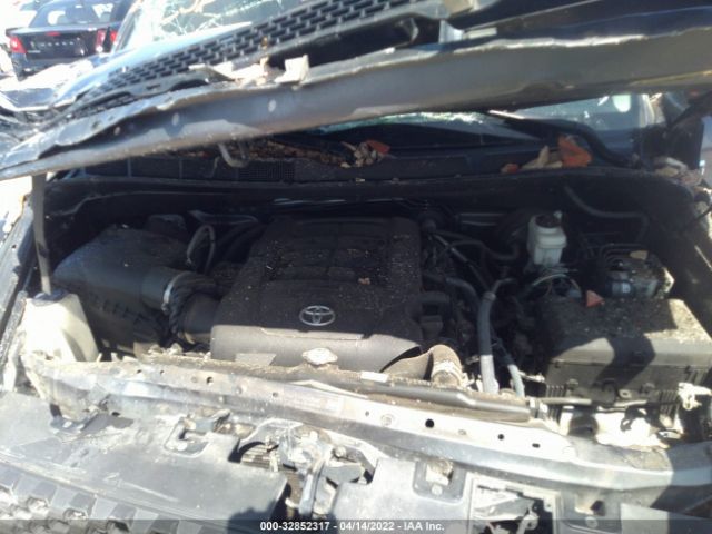 Photo 9 VIN: 5TFEY5F10JX235728 - TOYOTA TUNDRA 2WD 