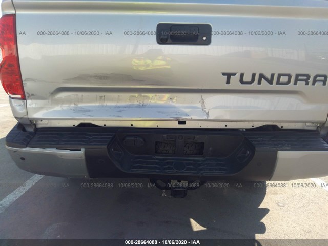 Photo 5 VIN: 5TFEY5F10JX239794 - TOYOTA TUNDRA 2WD 