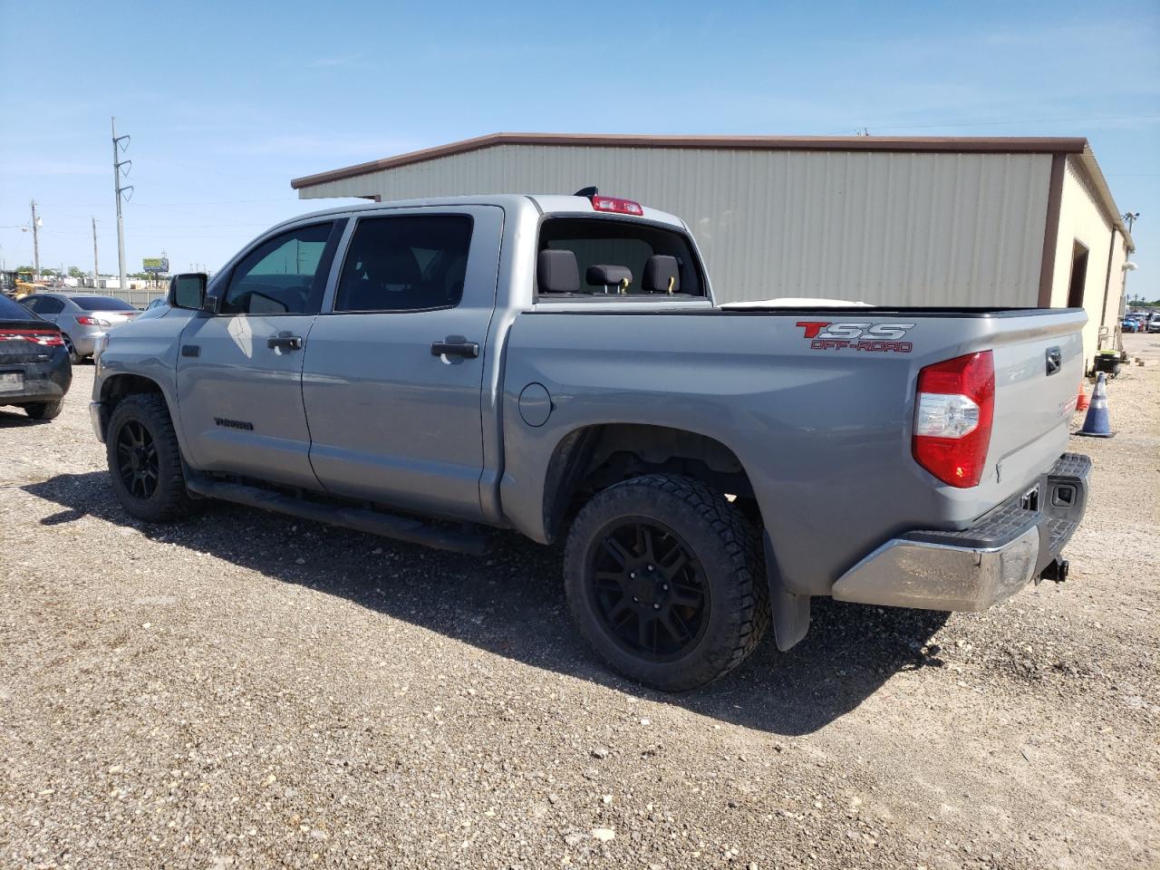 Photo 1 VIN: 5TFEY5F10MX272640 - TOYOTA TUNDRA 