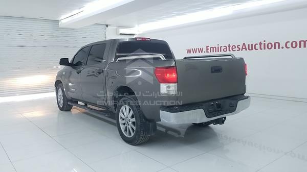 Photo 5 VIN: 5TFEY5F11AX095818 - TOYOTA TUNDRA 