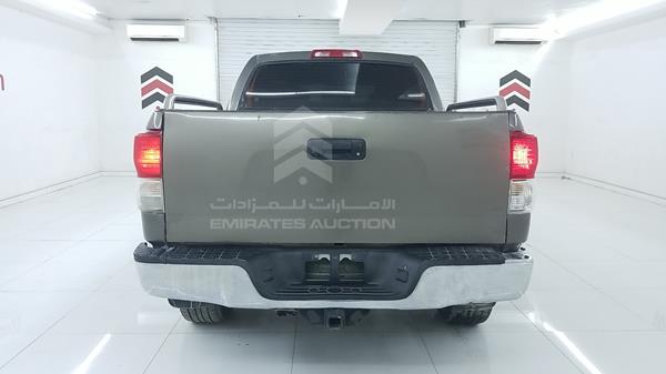 Photo 6 VIN: 5TFEY5F11AX095818 - TOYOTA TUNDRA 