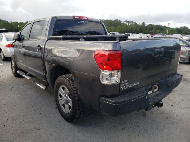 Photo 2 VIN: 5TFEY5F11BX110125 - TOYOTA TUNDRA CRE 