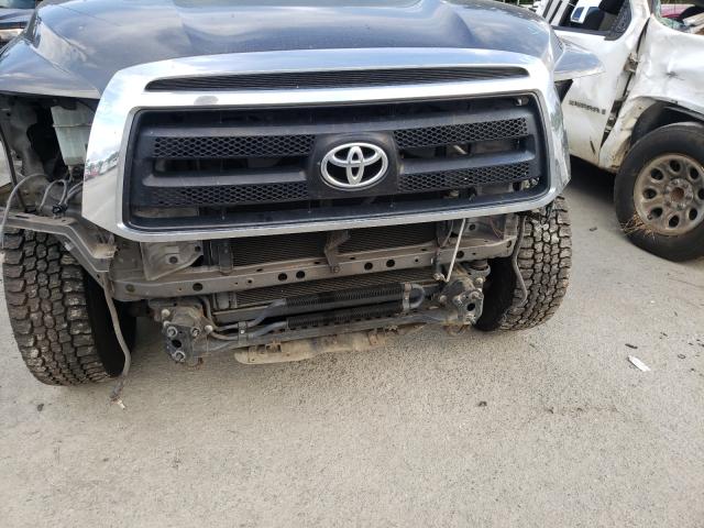 Photo 8 VIN: 5TFEY5F11BX110125 - TOYOTA TUNDRA CRE 