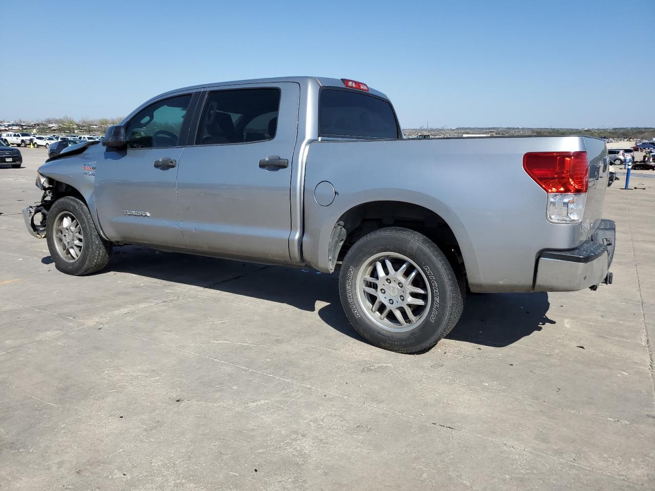 Photo 1 VIN: 5TFEY5F11BX114403 - TOYOTA TUNDRA 