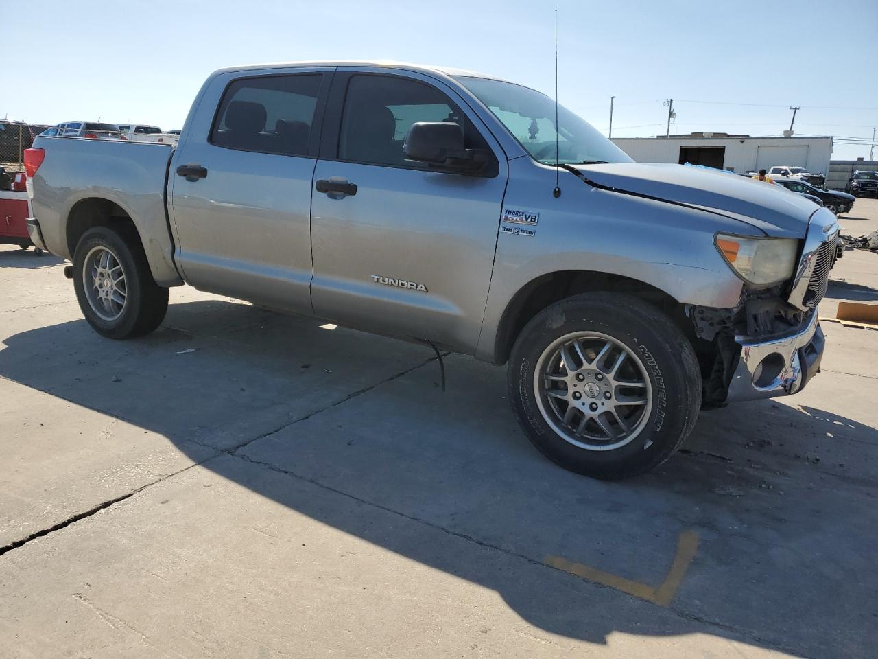 Photo 3 VIN: 5TFEY5F11BX114403 - TOYOTA TUNDRA 