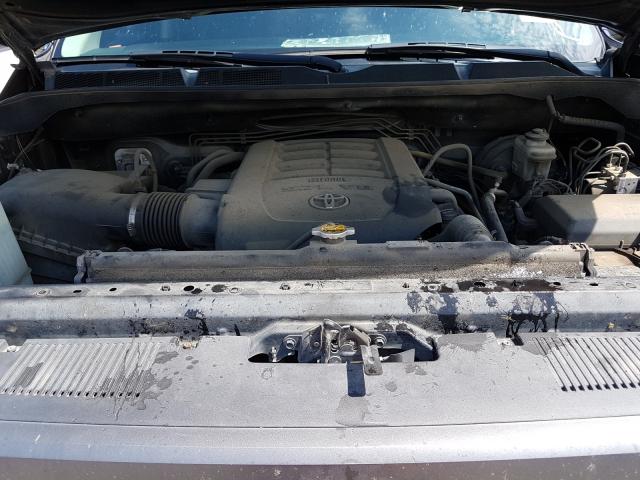 Photo 6 VIN: 5TFEY5F11FX179533 - TOYOTA TUNDRA CRE 