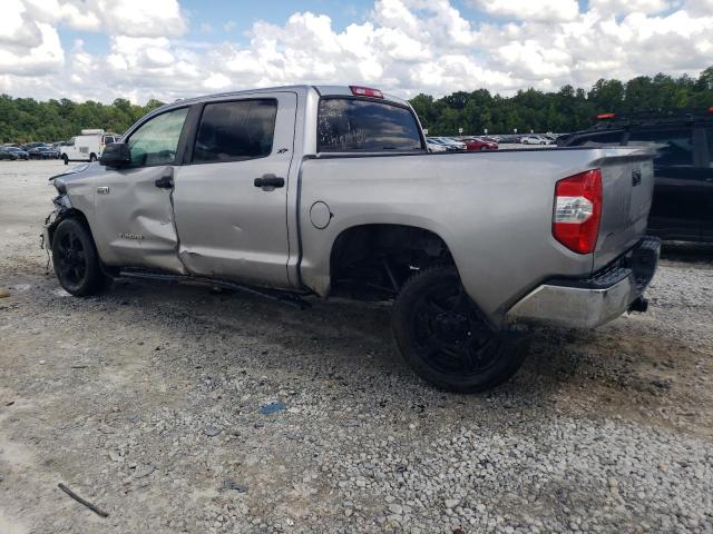 Photo 1 VIN: 5TFEY5F11JX233602 - TOYOTA TUNDRA CRE 