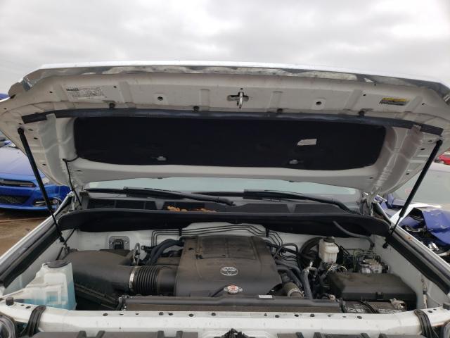 Photo 6 VIN: 5TFEY5F11JX239092 - TOYOTA TUNDRA CRE 