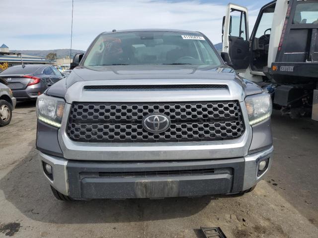 Photo 4 VIN: 5TFEY5F11KX254936 - TOYOTA TUNDRA CRE 