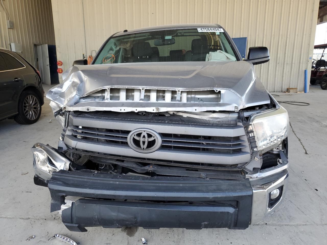 Photo 4 VIN: 5TFEY5F12FX184563 - TOYOTA TUNDRA 