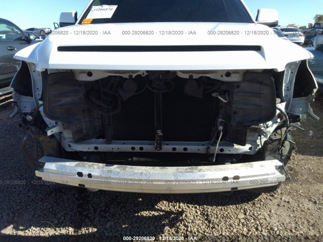 Photo 5 VIN: 5TFEY5F12GX208281 - TOYOTA TUNDRA 2WD TRUCK 