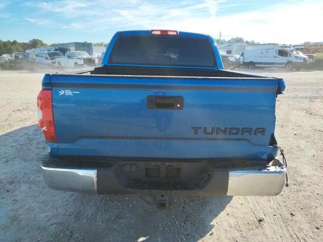 Photo 5 VIN: 5TFEY5F12JX230918 - TOYOTA TUNDRA CRE 