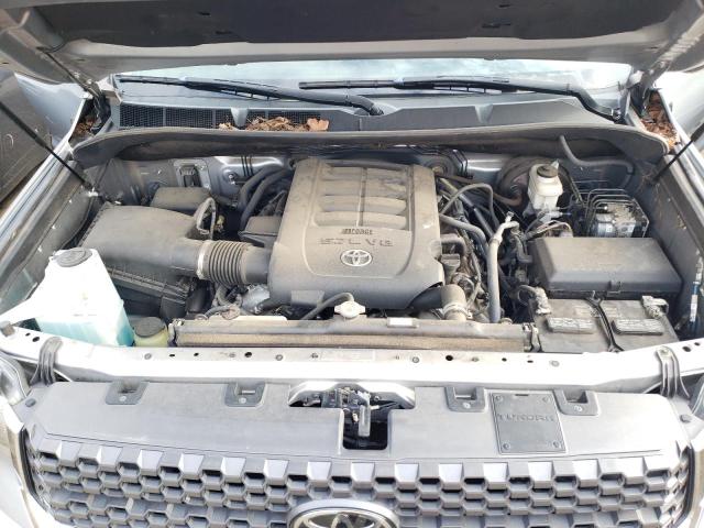 Photo 6 VIN: 5TFEY5F12JX233253 - TOYOTA TUNDRA CRE 