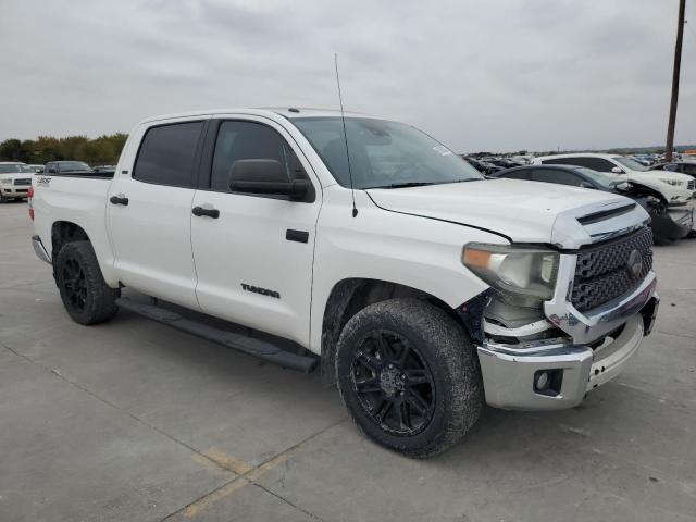 Photo 3 VIN: 5TFEY5F12JX235990 - TOYOTA TUNDRA CRE 