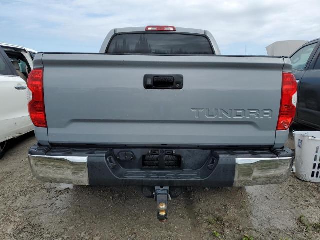 Photo 5 VIN: 5TFEY5F12JX238680 - TOYOTA TUNDRA CRE 