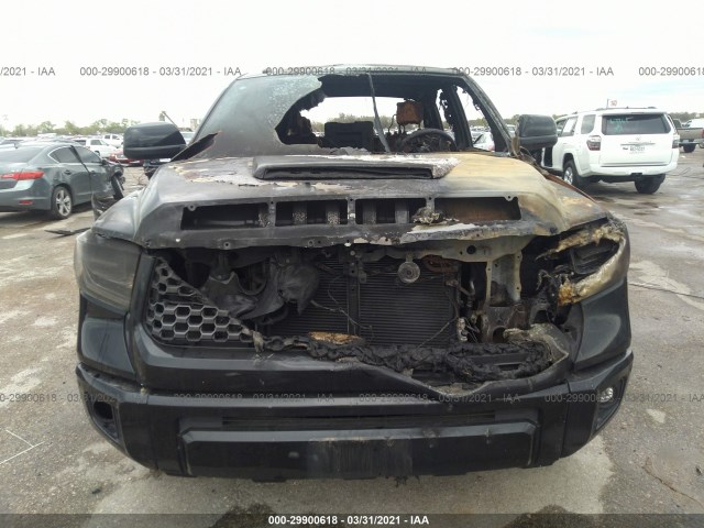 Photo 5 VIN: 5TFEY5F12JX240932 - TOYOTA TUNDRA 