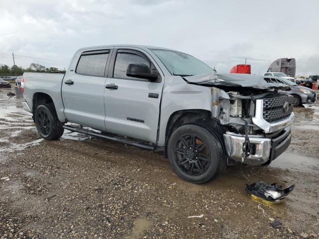 Photo 3 VIN: 5TFEY5F12LX269205 - TOYOTA TUNDRA CRE 