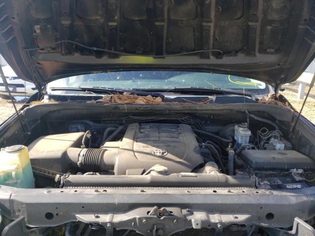 Photo 6 VIN: 5TFEY5F13BX108683 - TOYOTA TUNDRA CRE 