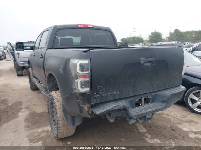 Photo 2 VIN: 5TFEY5F13CX133293 - TOYOTA TUNDRA 