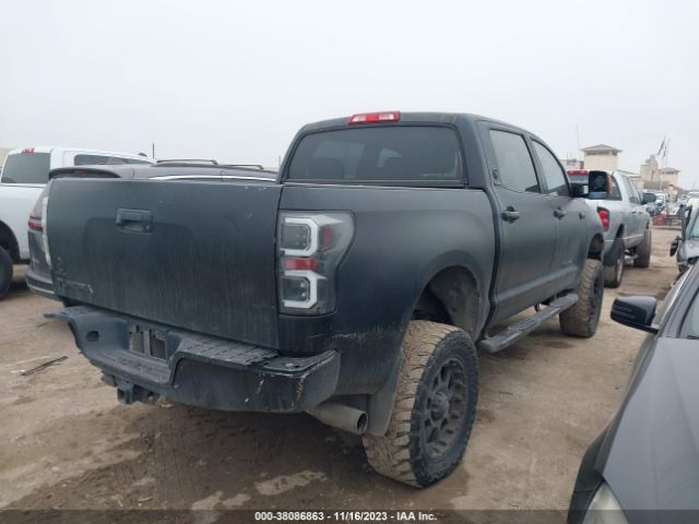 Photo 3 VIN: 5TFEY5F13CX133293 - TOYOTA TUNDRA 