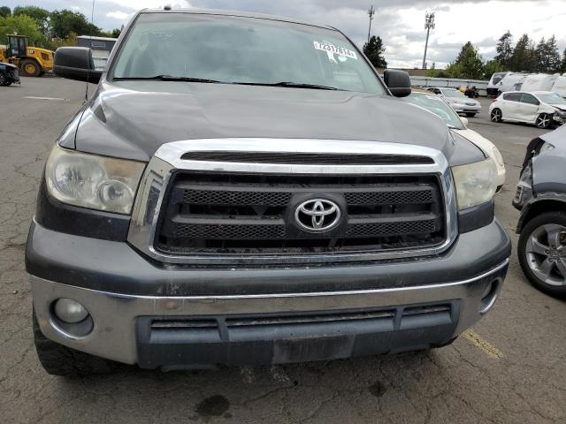 Photo 4 VIN: 5TFEY5F13DX143940 - TOYOTA TUNDRA CRE 