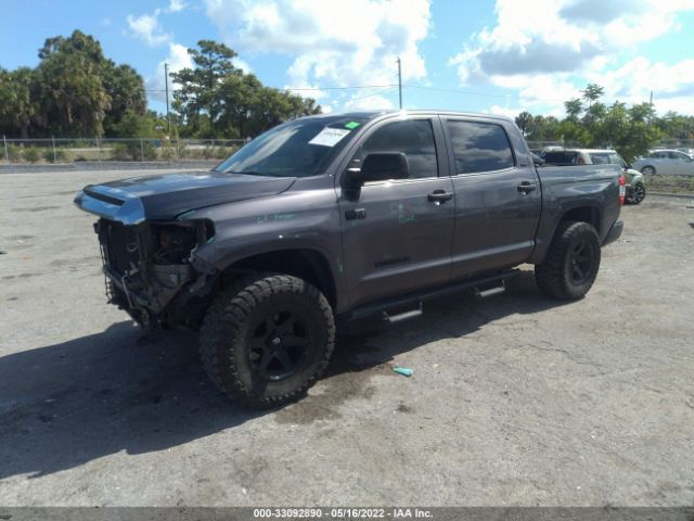 Photo 1 VIN: 5TFEY5F13JX230040 - TOYOTA TUNDRA 2WD 