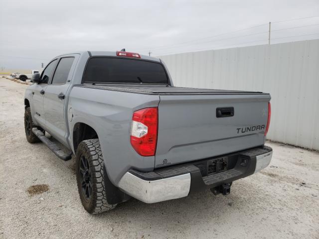 Photo 2 VIN: 5TFEY5F13LX266765 - TOYOTA TUNDRA CRE 