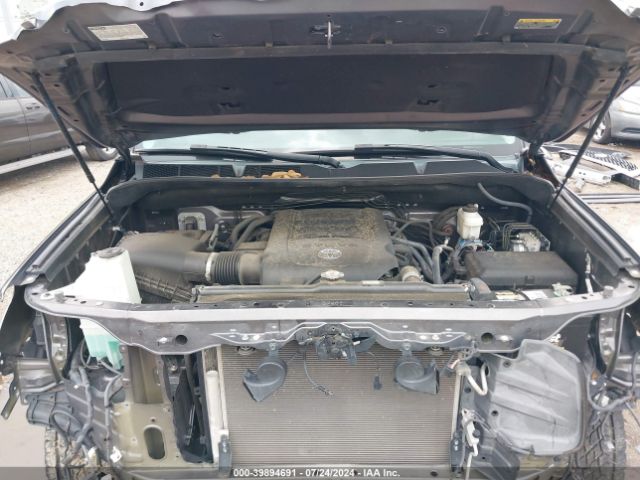 Photo 9 VIN: 5TFEY5F13LX269956 - TOYOTA TUNDRA 