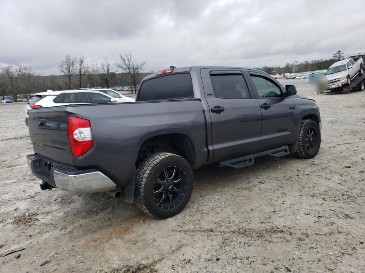 Photo 2 VIN: 5TFEY5F13MX299475 - TOYOTA TUNDRA 