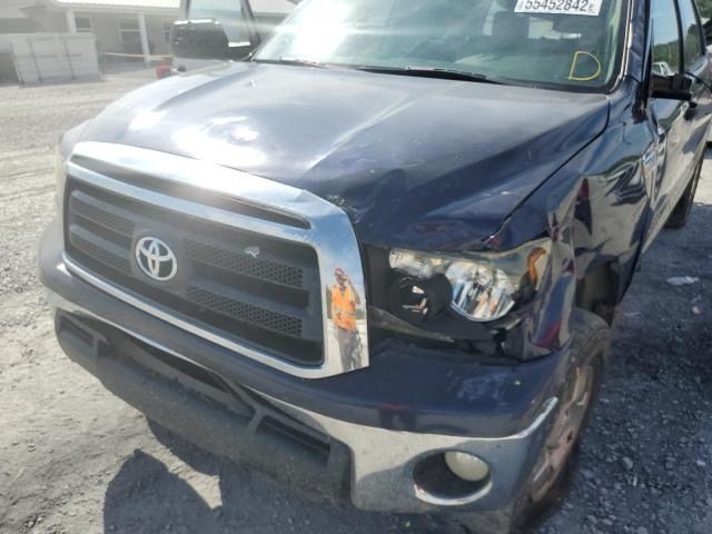 Photo 8 VIN: 5TFEY5F14AX077765 - TOYOTA TUNDRA CRE 