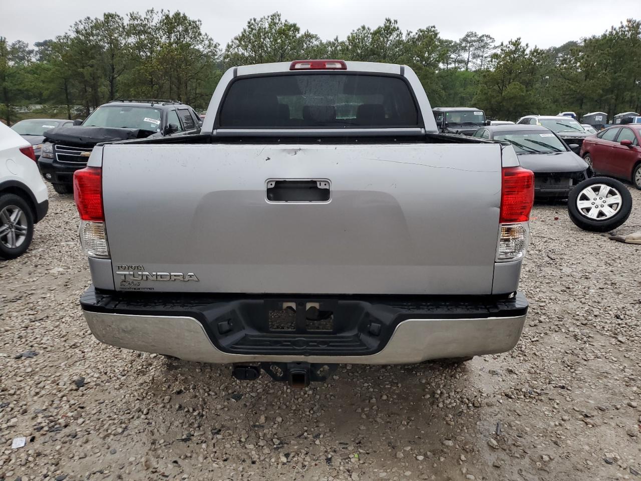 Photo 5 VIN: 5TFEY5F14AX083954 - TOYOTA TUNDRA 