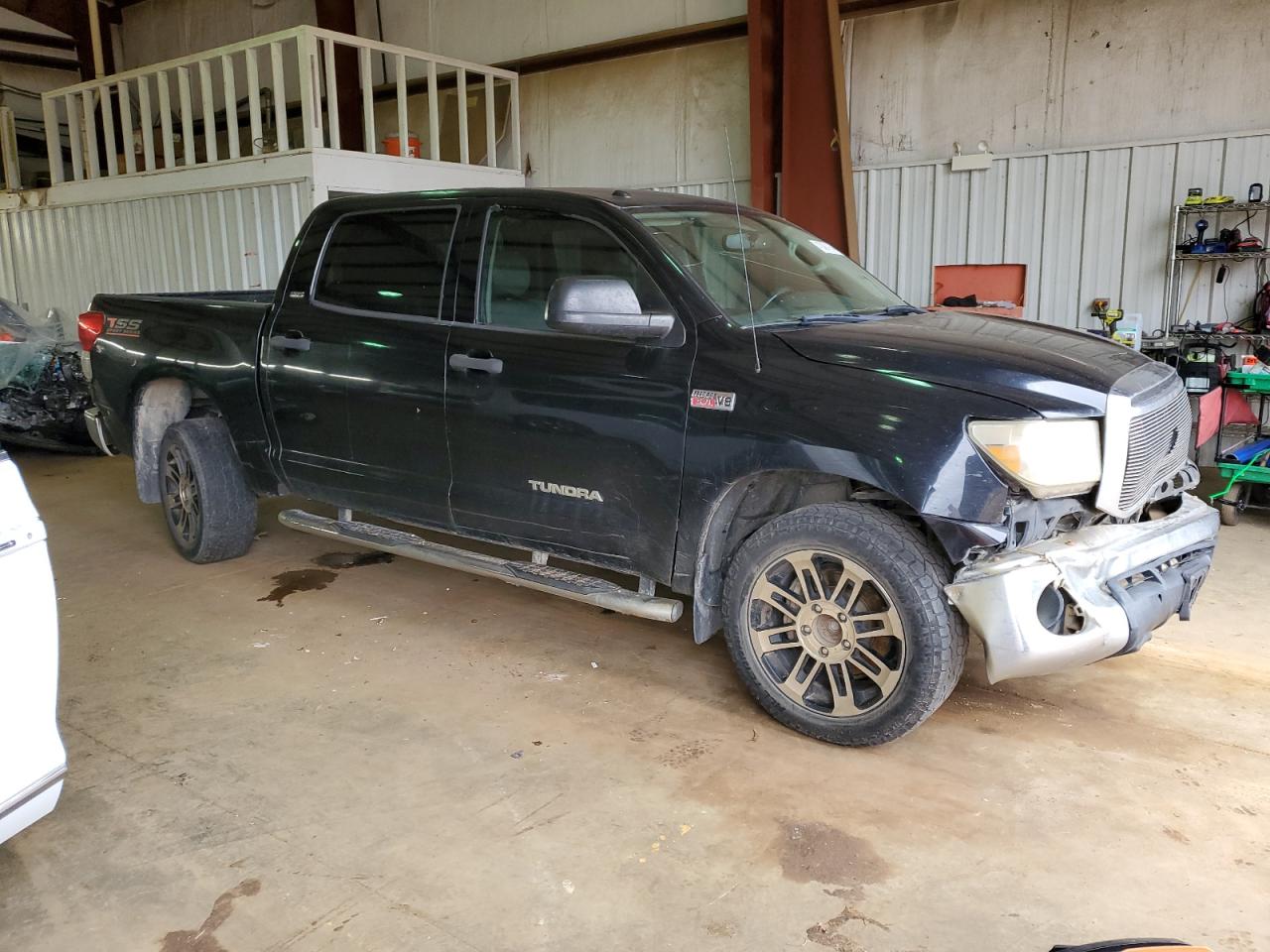 Photo 3 VIN: 5TFEY5F14CX133285 - TOYOTA TUNDRA 