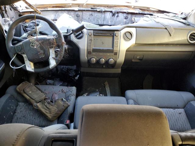 Photo 7 VIN: 5TFEY5F14HX227299 - TOYOTA TUNDRA CRE 