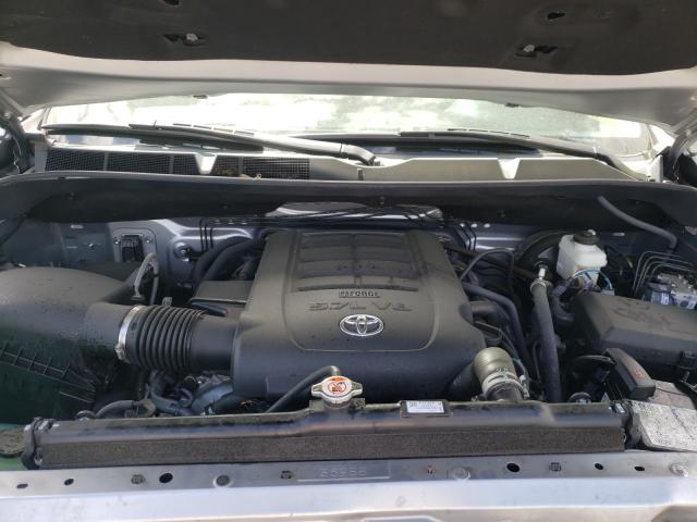 Photo 6 VIN: 5TFEY5F14JX232752 - TOYOTA TUNDRA CRE 