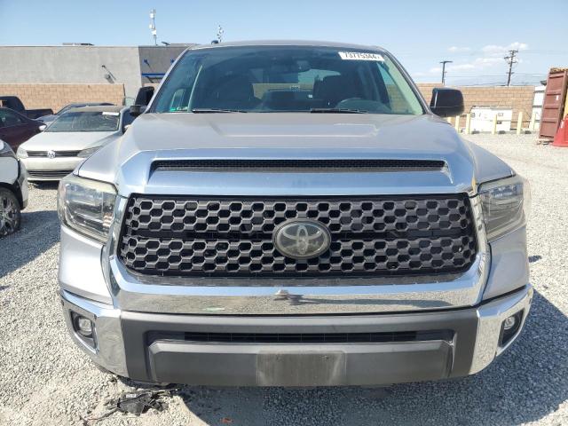 Photo 4 VIN: 5TFEY5F14JX235943 - TOYOTA TUNDRA CRE 