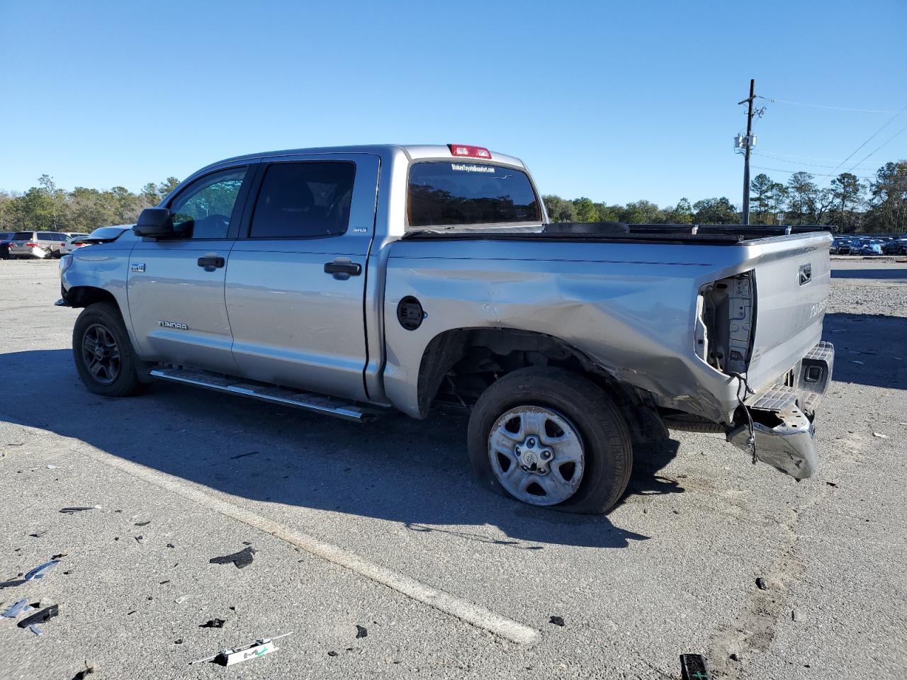 Photo 1 VIN: 5TFEY5F14JX240480 - TOYOTA TUNDRA 