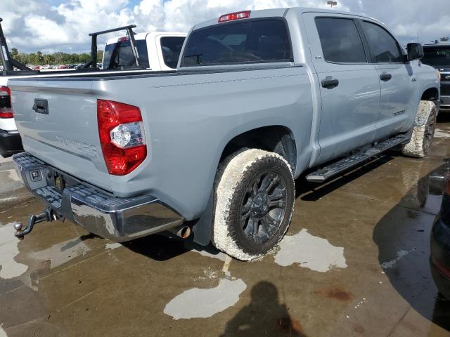 Photo 2 VIN: 5TFEY5F14JX242374 - TOYOTA TUNDRA CRE 