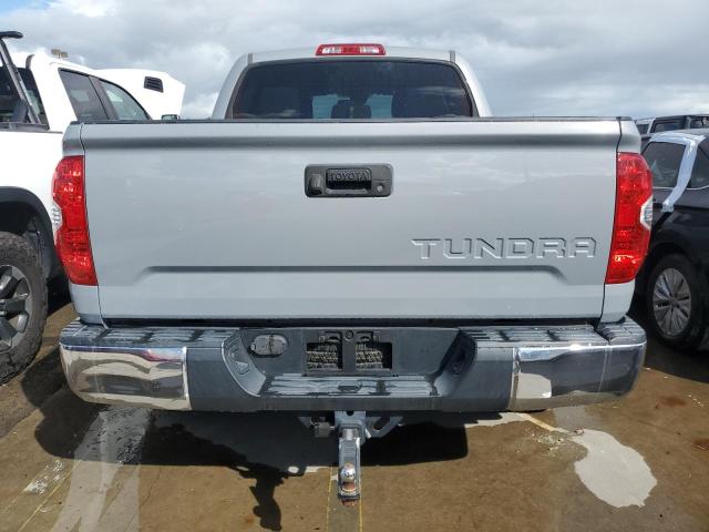 Photo 5 VIN: 5TFEY5F14JX242374 - TOYOTA TUNDRA CRE 