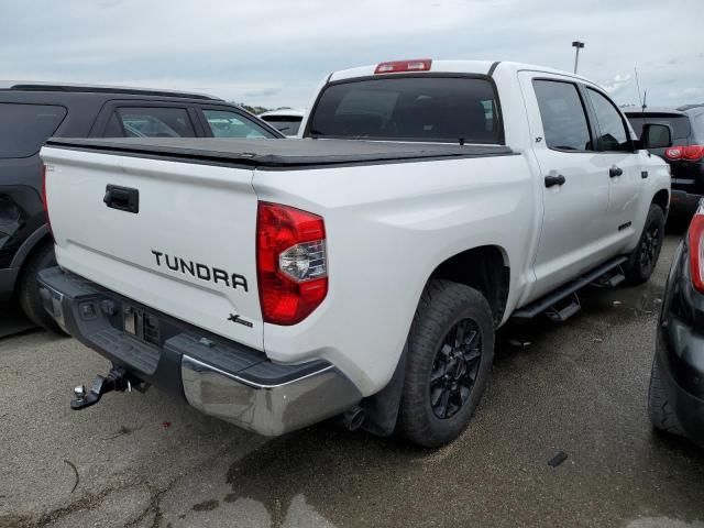 Photo 3 VIN: 5TFEY5F14KX253974 - TOYOTA TUNDRA CRE 