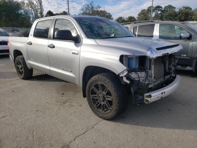 Photo 3 VIN: 5TFEY5F14MX281356 - TOYOTA TUNDRA CRE 