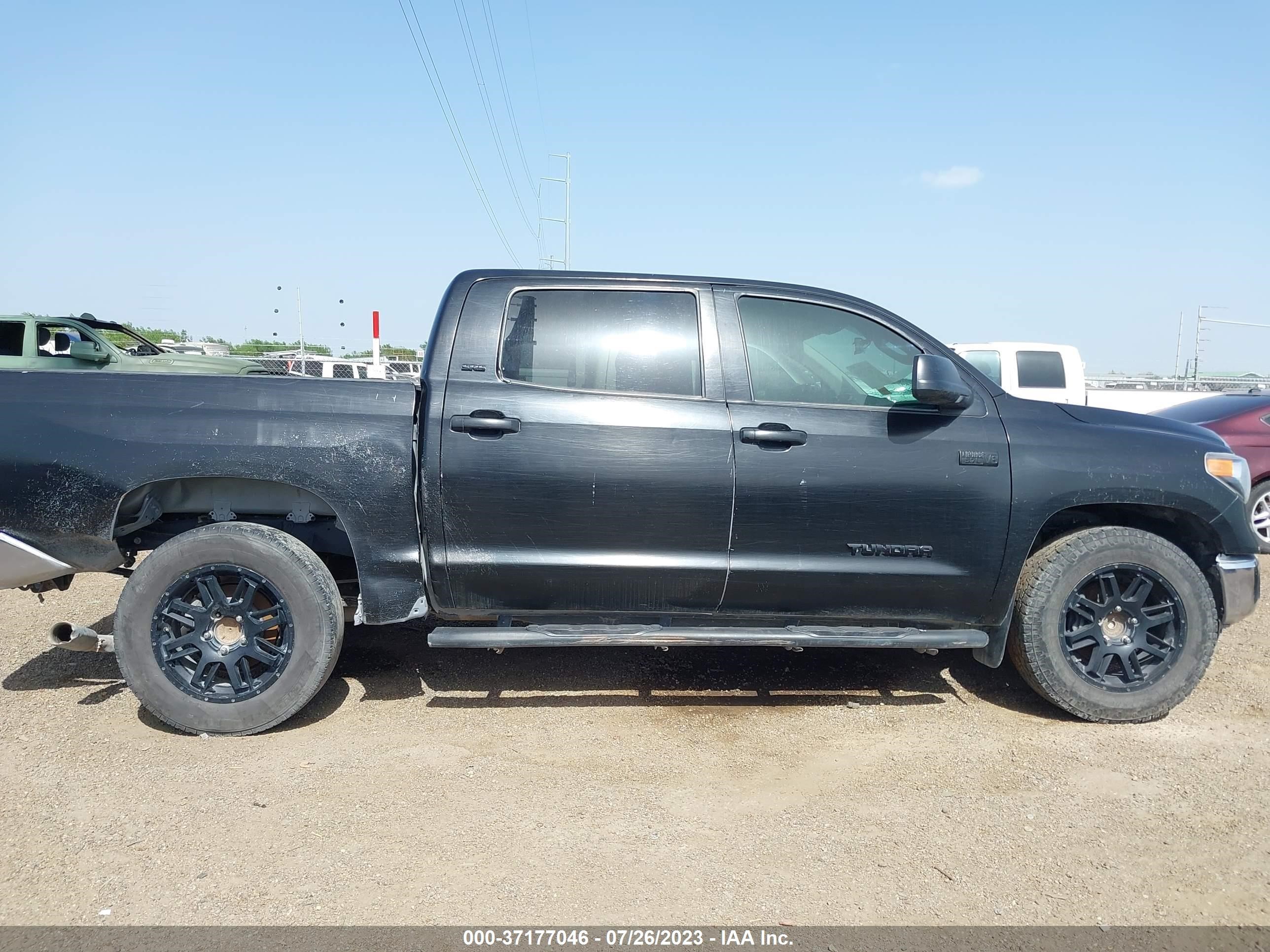 Photo 11 VIN: 5TFEY5F14MX295418 - TOYOTA TUNDRA 