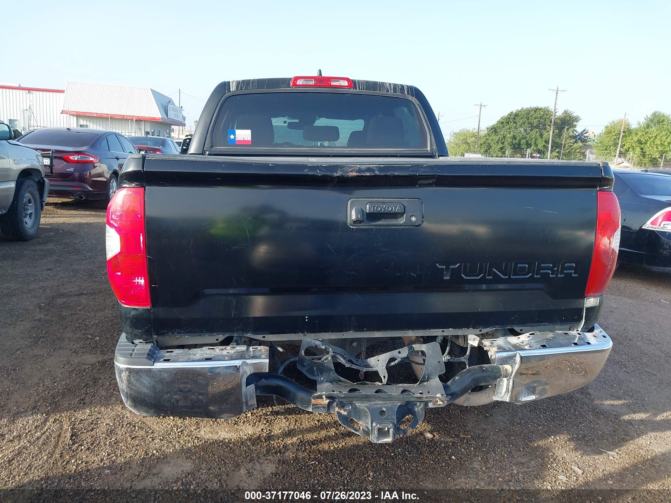 Photo 14 VIN: 5TFEY5F14MX295418 - TOYOTA TUNDRA 