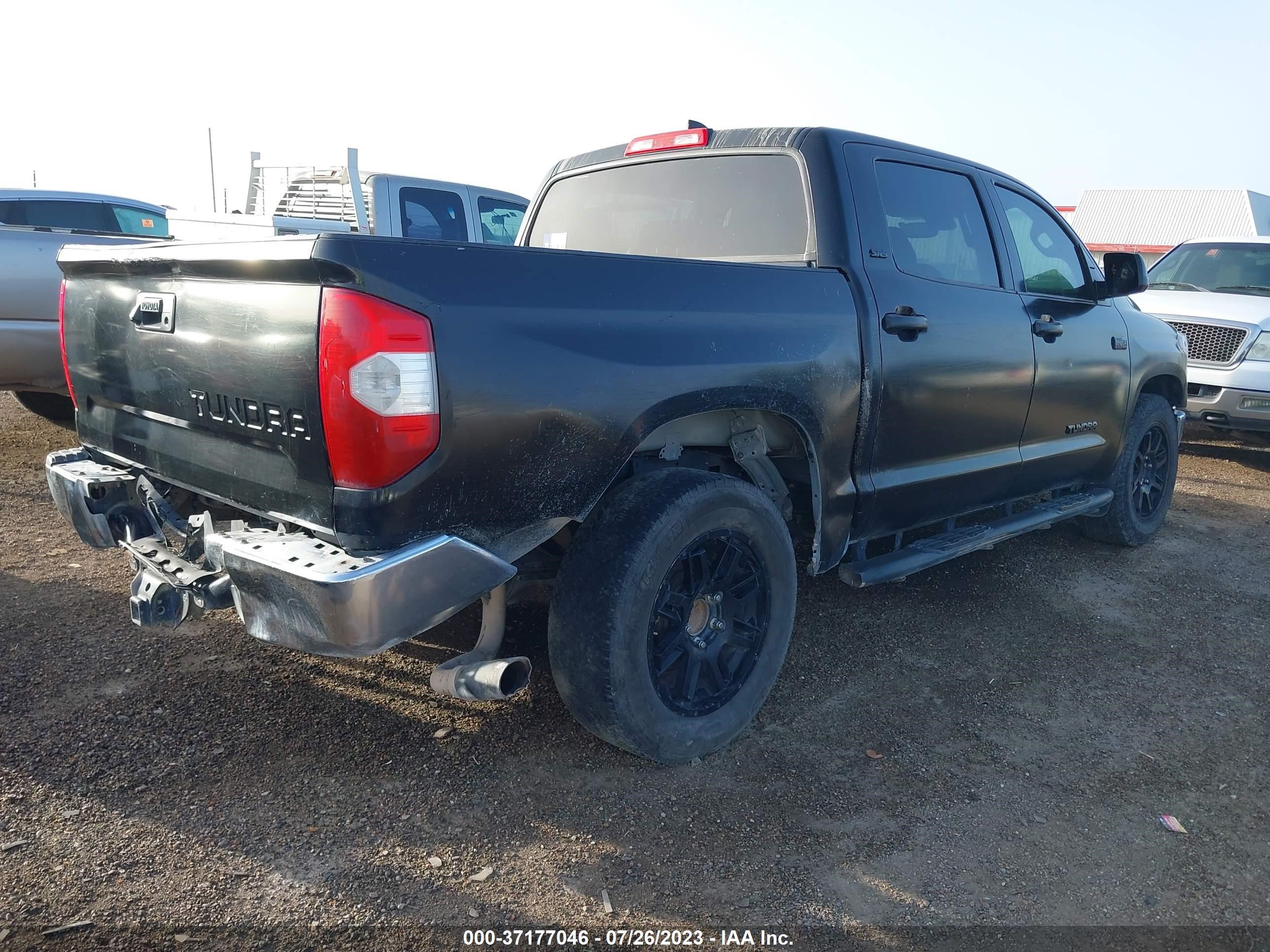 Photo 3 VIN: 5TFEY5F14MX295418 - TOYOTA TUNDRA 