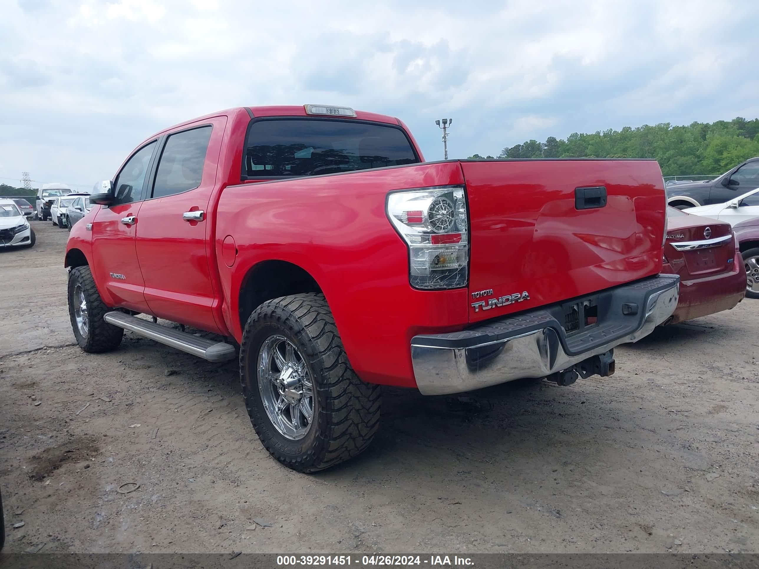 Photo 2 VIN: 5TFEY5F15AX096387 - TOYOTA TUNDRA 